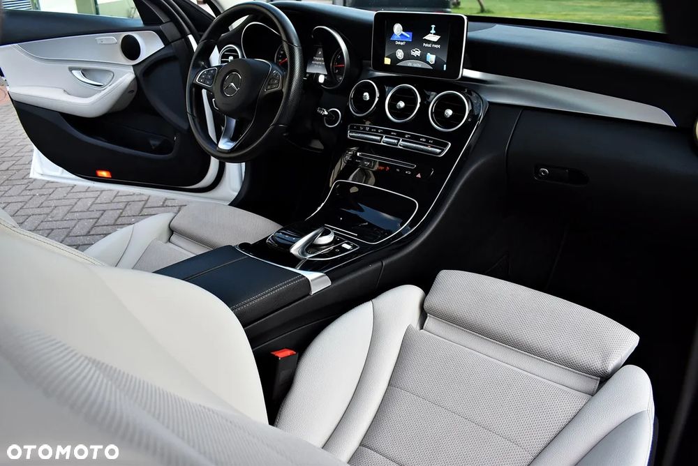 Mercedes-Benz Klasa C 180 9G-TRONIC Exclusive - 7