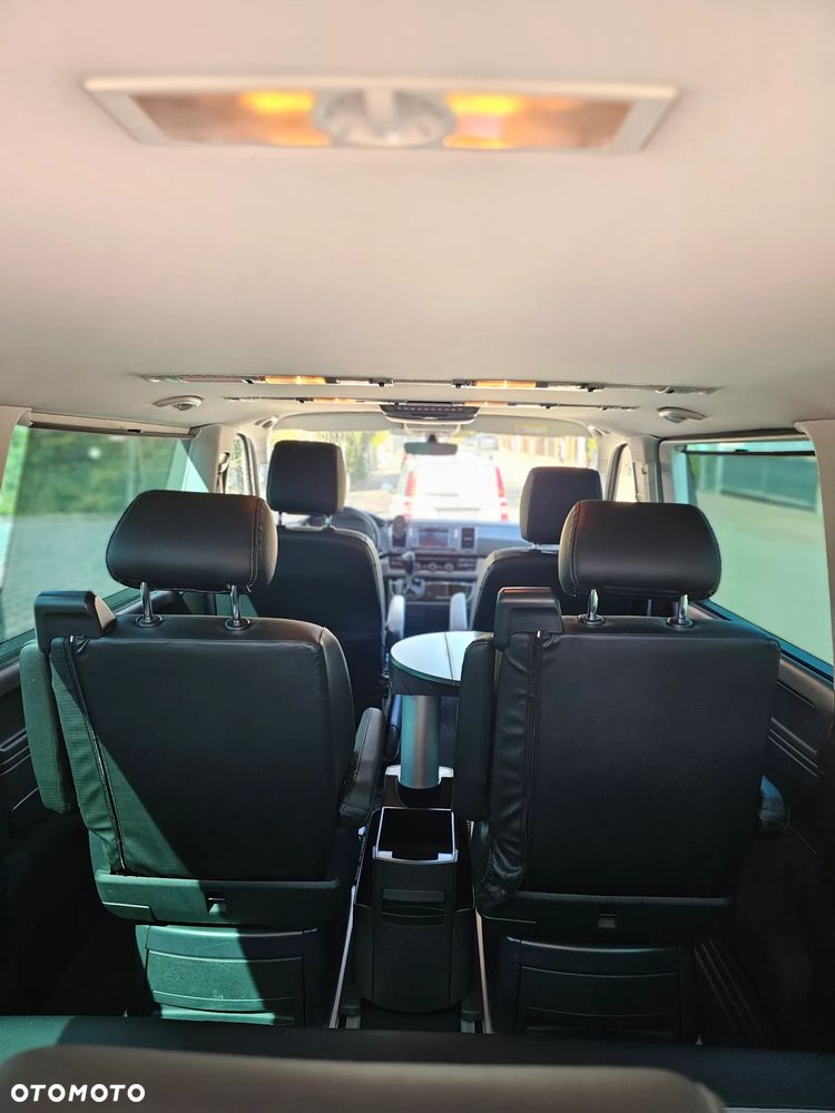 Volkswagen Multivan - 17