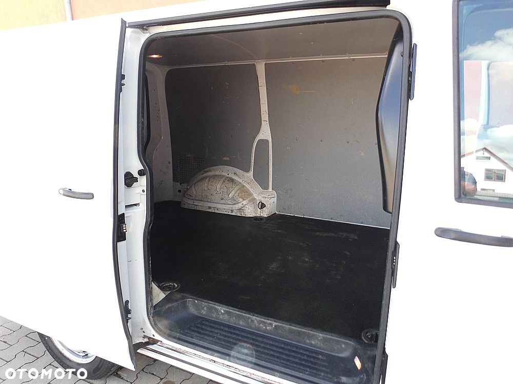 Volkswagen Transporter - 16