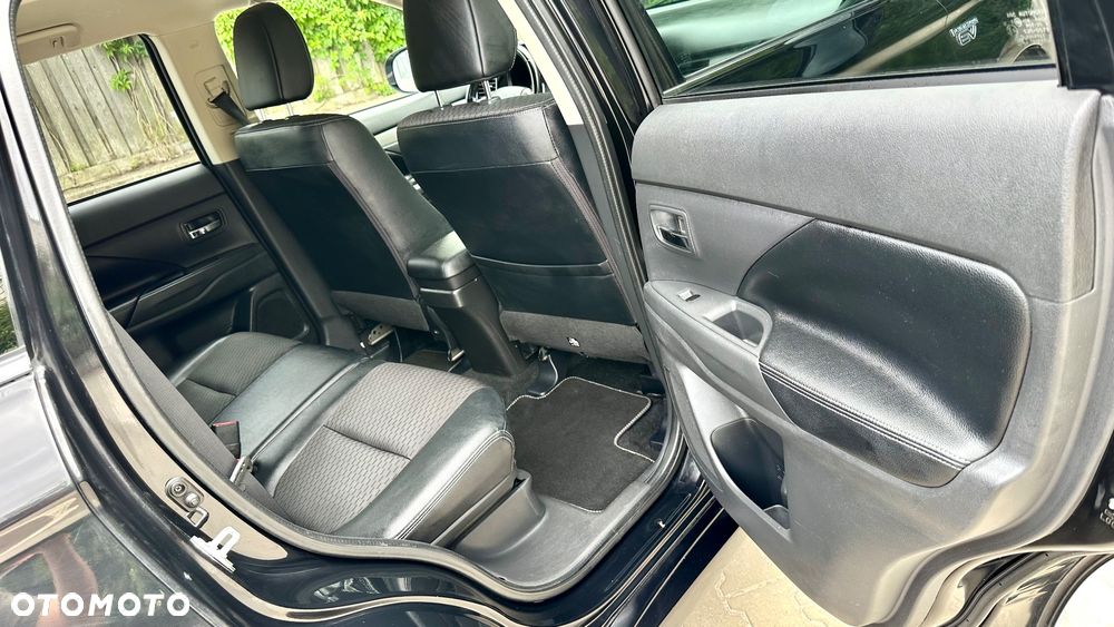 Mitsubishi Outlander 2.0 4WD - 15
