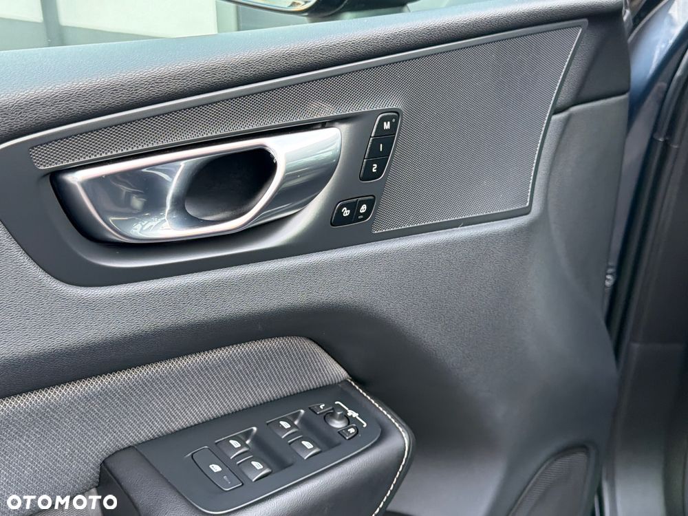 Volvo XC 60 - 35