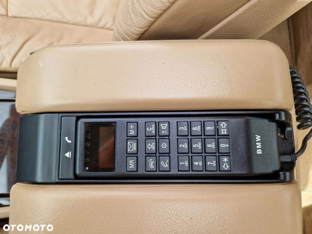 BMW Seria 7 740i - 34
