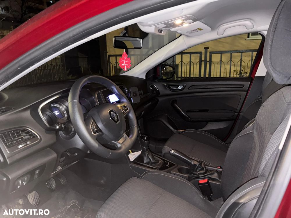 Renault Megane ENERGY TCe Business - 8