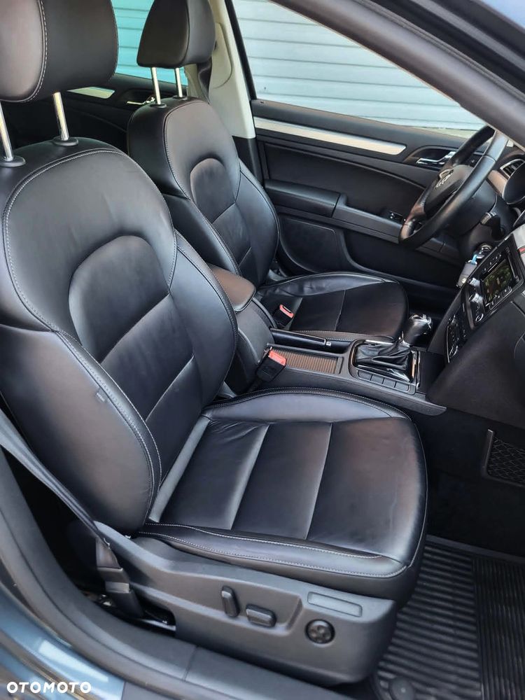 Skoda Superb 2.0 TDI Green tec DSG Elegance - 7