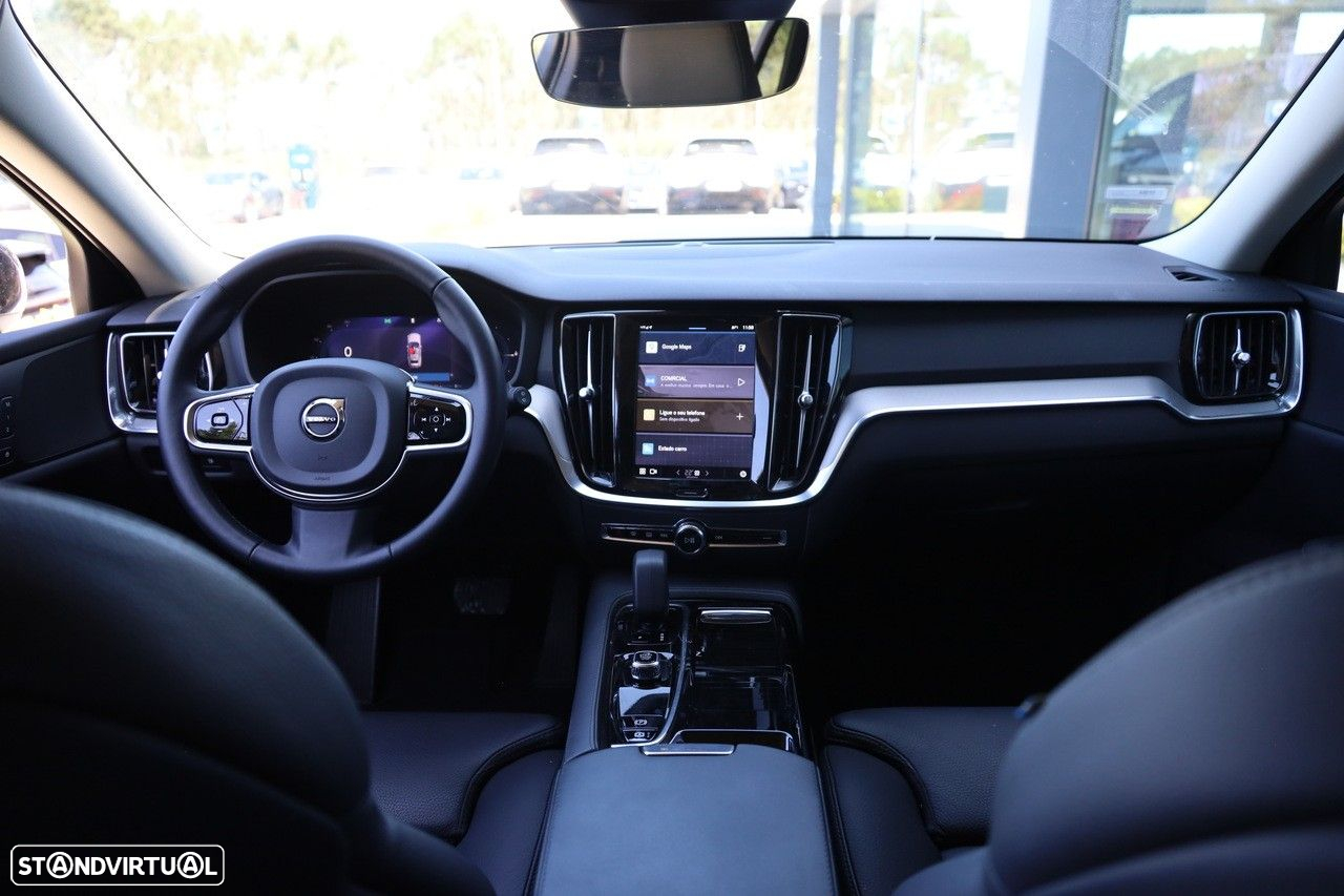Volvo V60 2.0 T6 AWD TE Plus Dark - 15