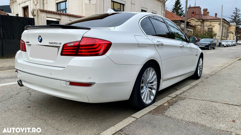 BMW Seria 5 520d xDrive Aut. Luxury Line - 4