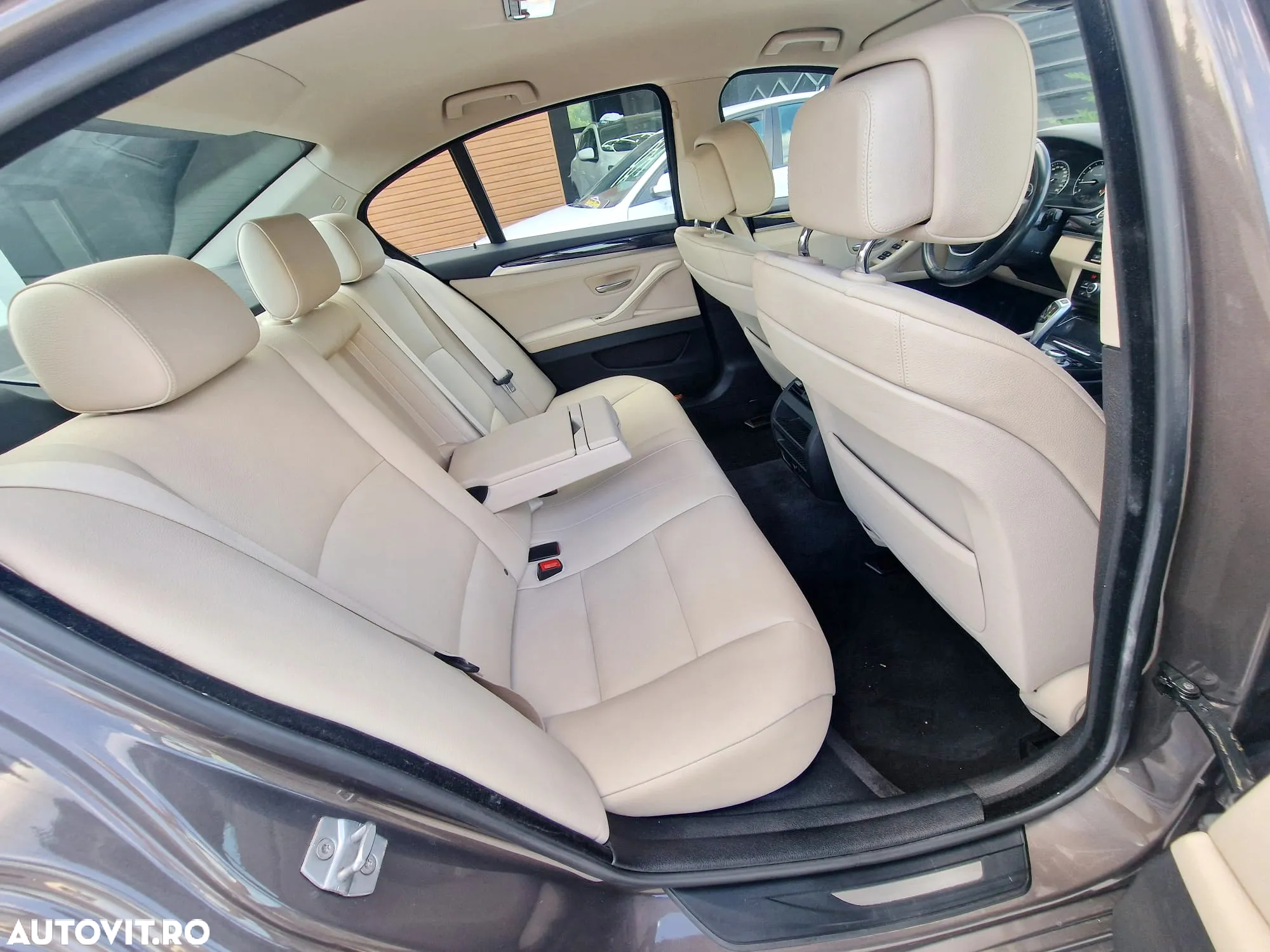 BMW Seria 5 520d - 15