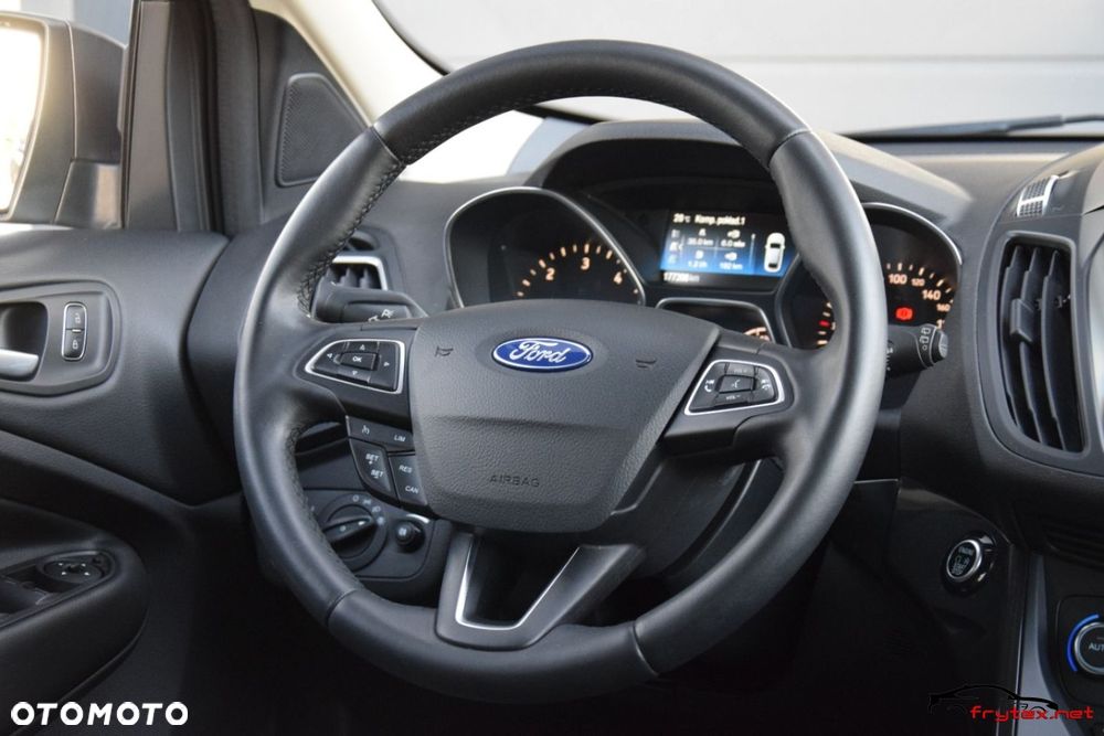 Ford Kuga - 29