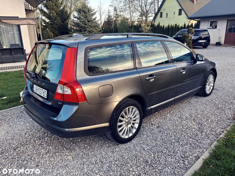 Volvo V70 2.0 Summum - 4