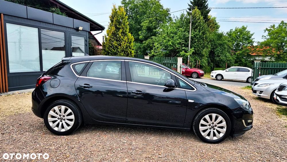 Opel Astra 1.4 T Cosmo S&S - 11