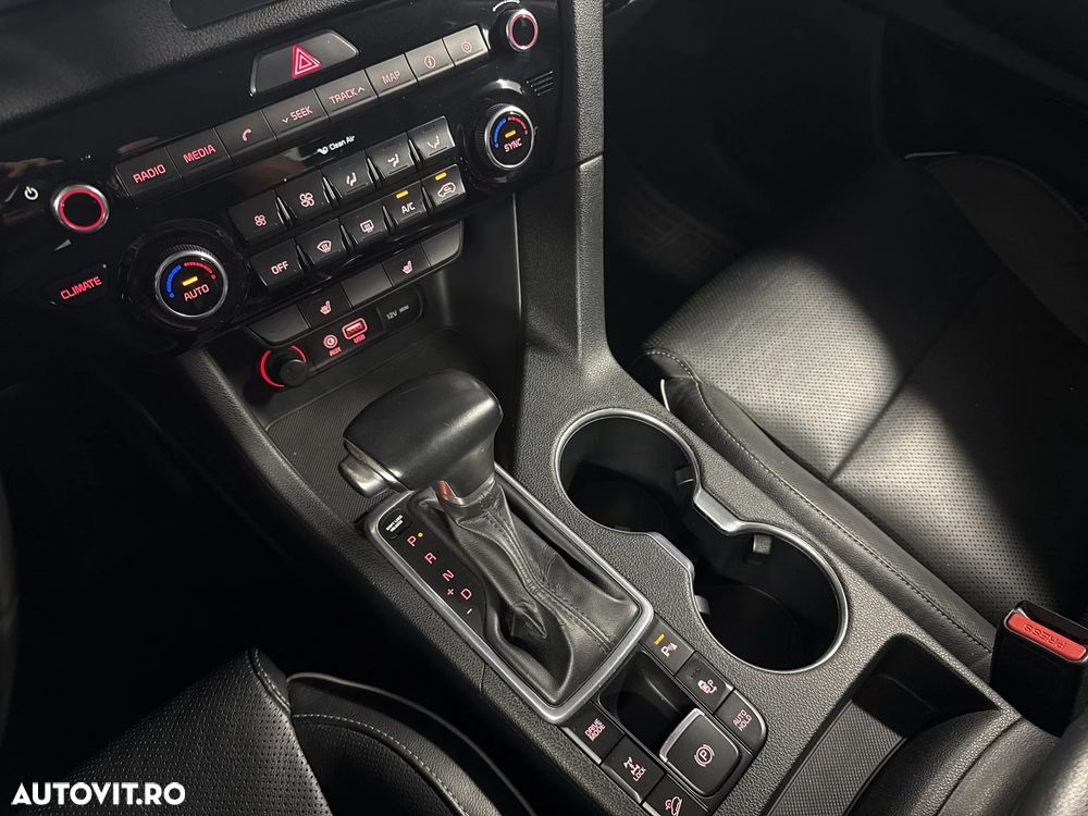 Kia Sportage 2.0 DSL HP 6AT 4x4 Style - 22