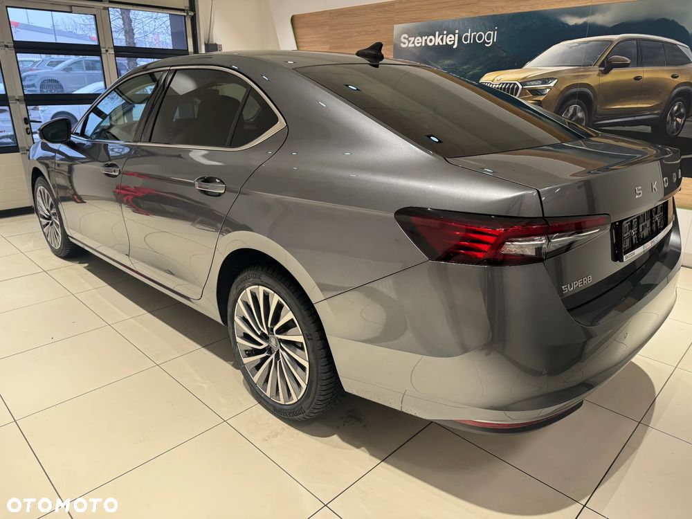 Skoda Superb 2.0 TSI L&K DSG - 4