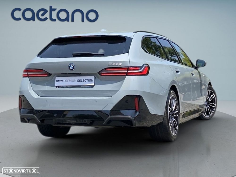 BMW 530 e Pack Desportivo M - 2
