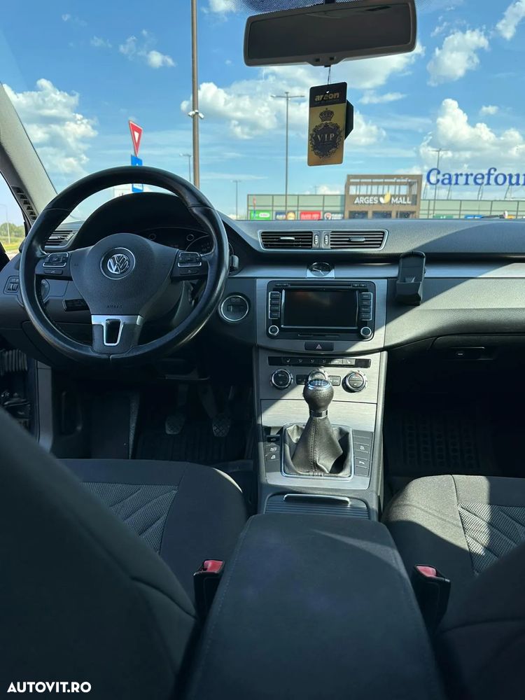Volkswagen Passat Variant 2.0 TDI 4Motion BlueMotion Technology Business Edition - 6