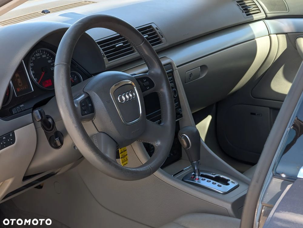 Audi A4 Avant 2.0 TDI DPF multitronic - 23