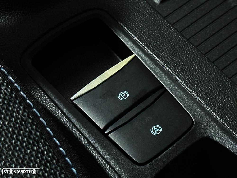 Ford Focus 1.0 EcoBoost Hybrid Aut. ACTIVE X - 36