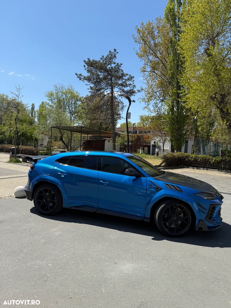 Lamborghini URUS - 10