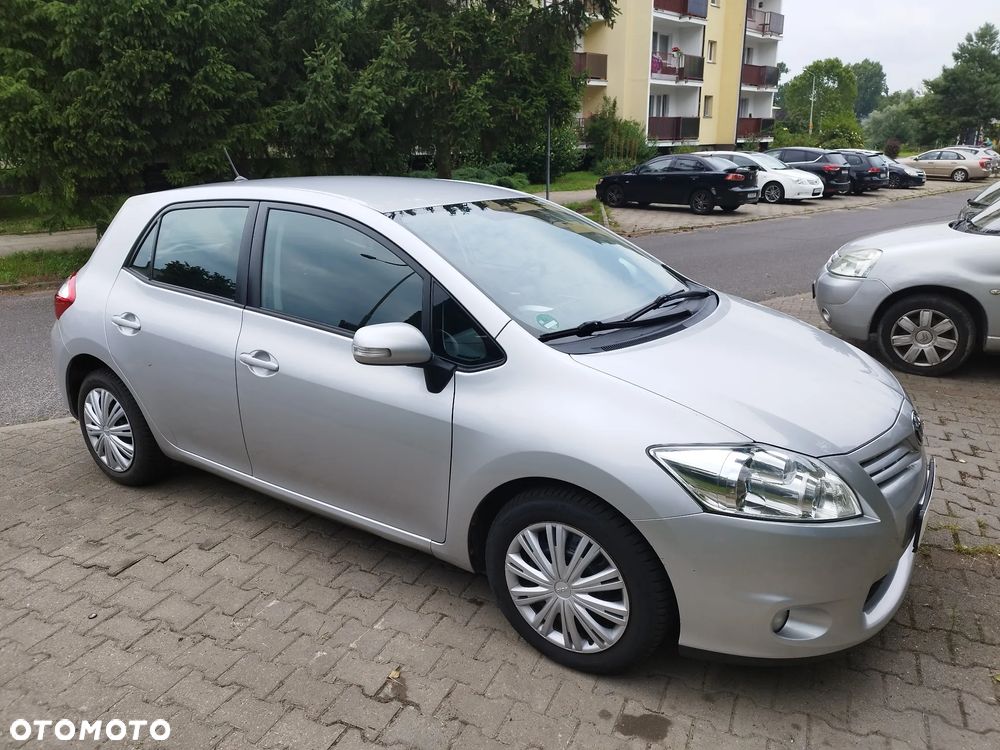 Toyota Auris 1.33 VVT-i Terra - 11