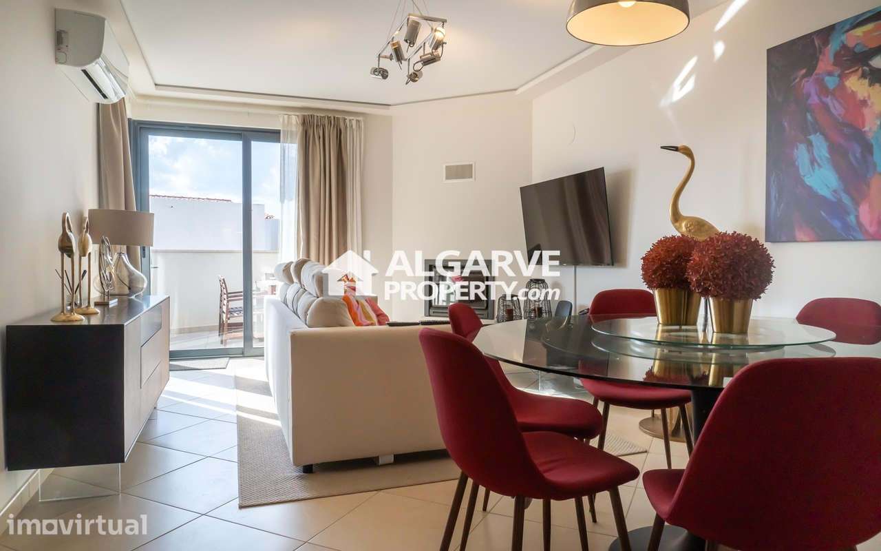 Moradia V3+2 em condomínio com piscina e garagem em Vilamoura, Algarve - Grande imagem: 5/47