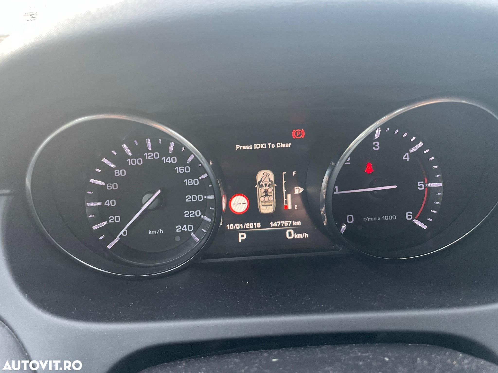 Land Rover Discovery 4 3.0 L TDV6 HSE Aut. - 6