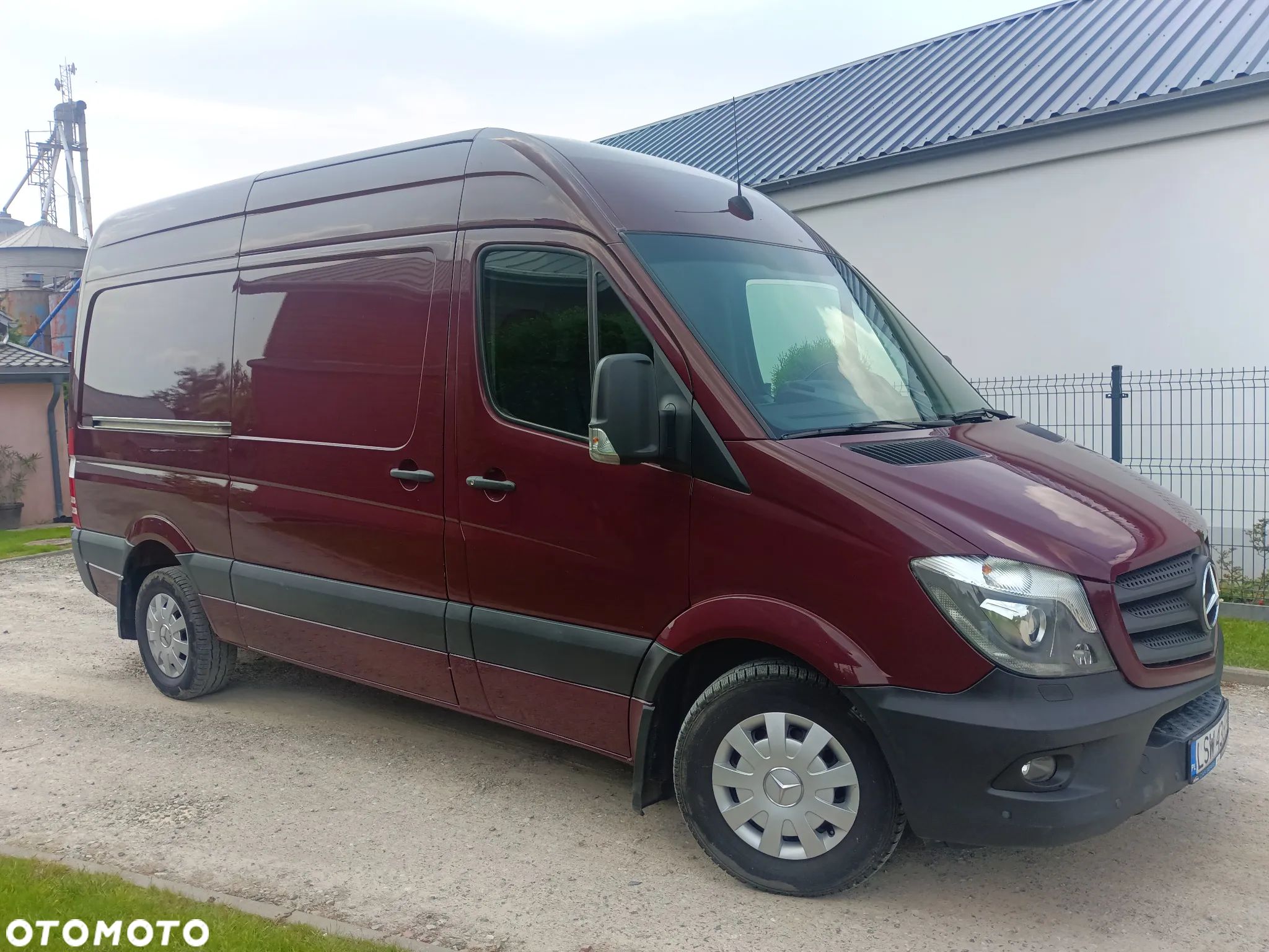 Mercedes-Benz Sprinter - 1