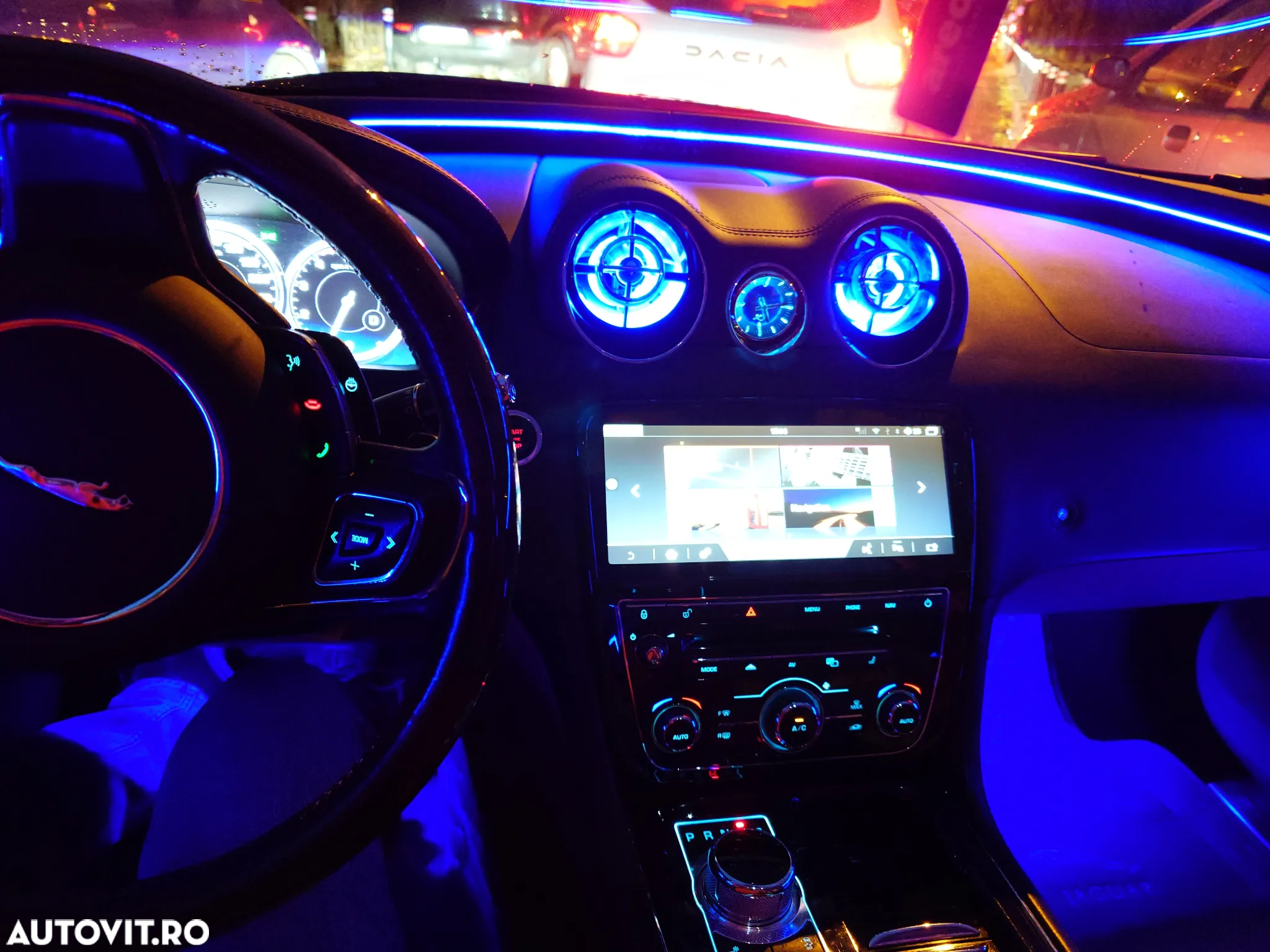 Jaguar XJ 30d Premium Luxury - 12