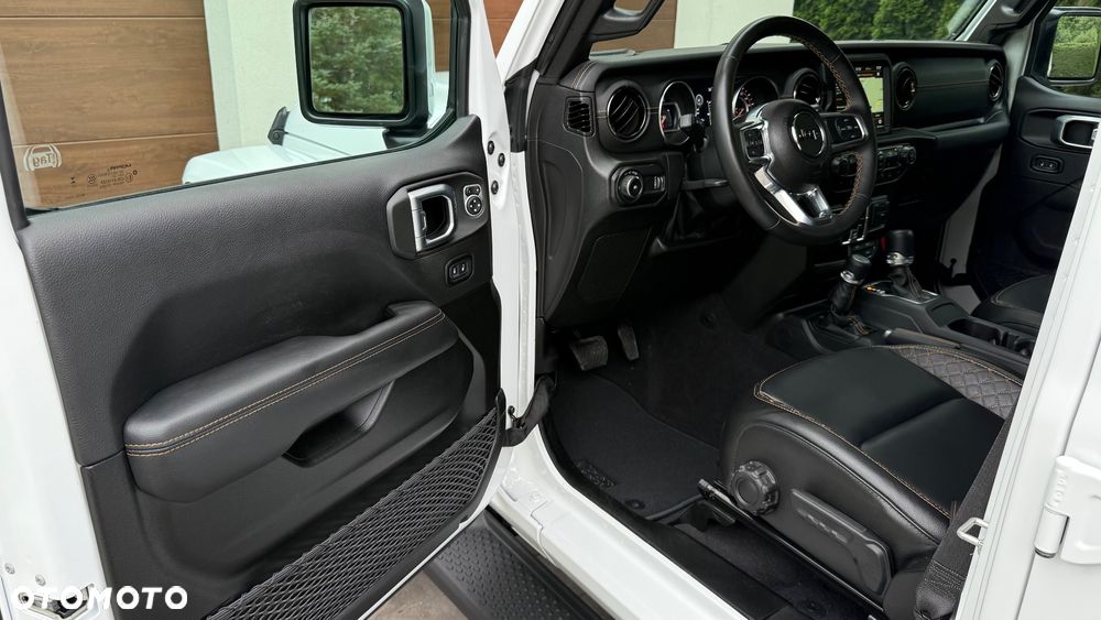 Jeep Wrangler - 6