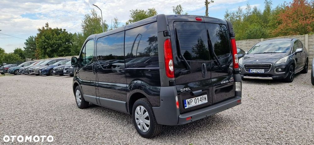 Opel Vivaro - 8