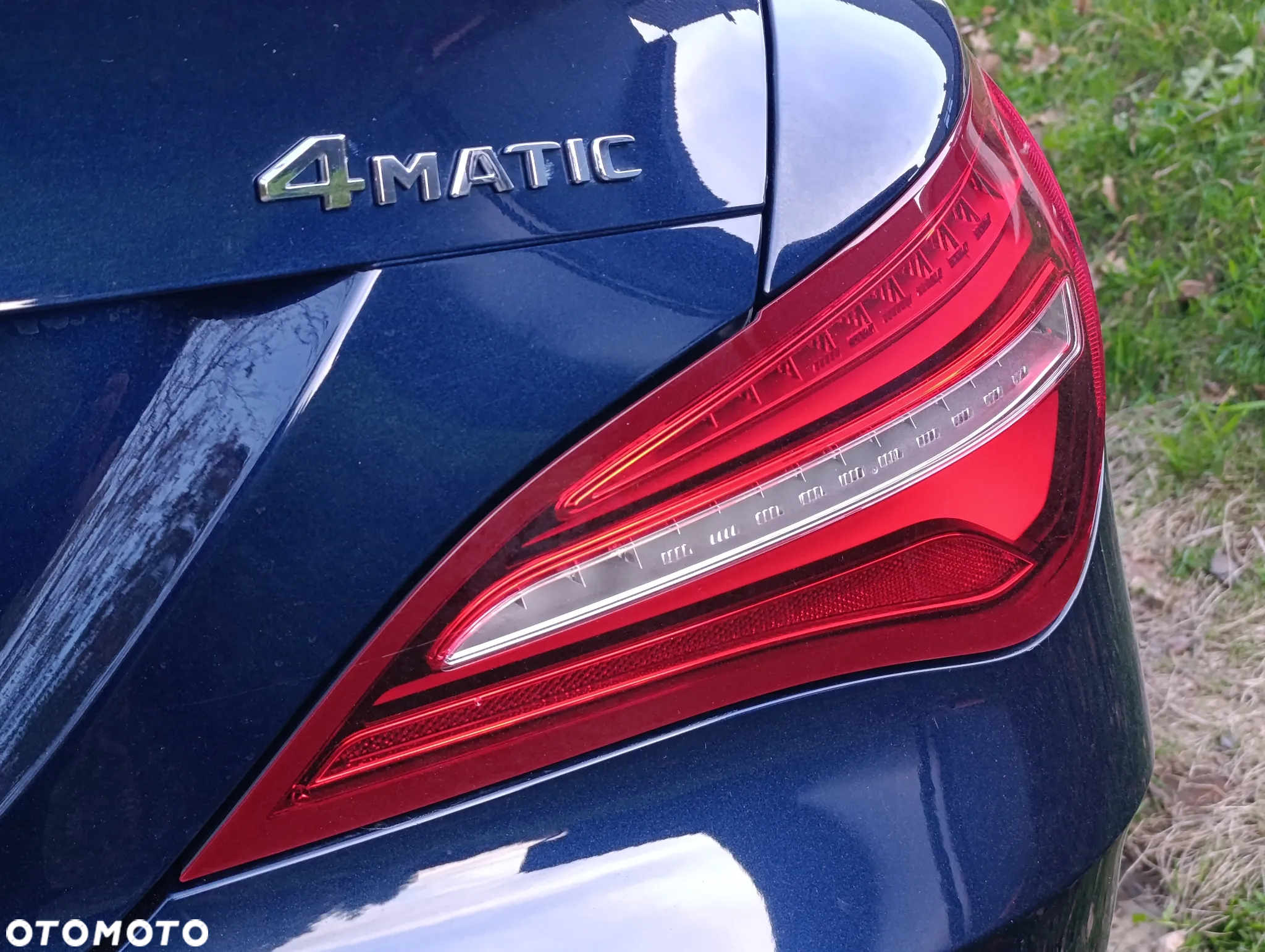 Mercedes-Benz CLA 220 4-Matic AMG Line - 17