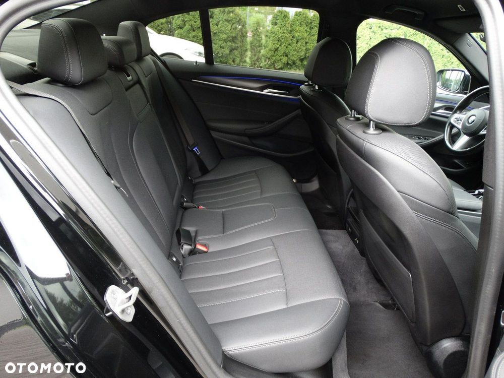 BMW Seria 5 520d xDrive MHEV M Sport sport - 10