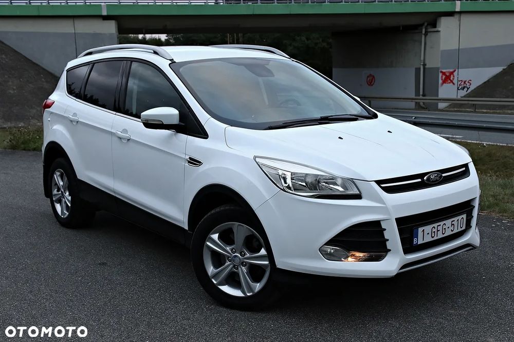 Ford Kuga 2.0 TDCi 2x4 Titanium - 18