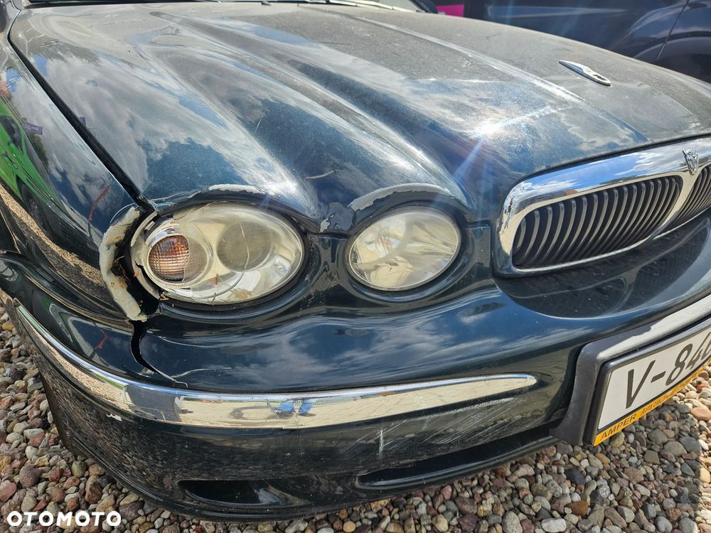 Jaguar X-Type - 4
