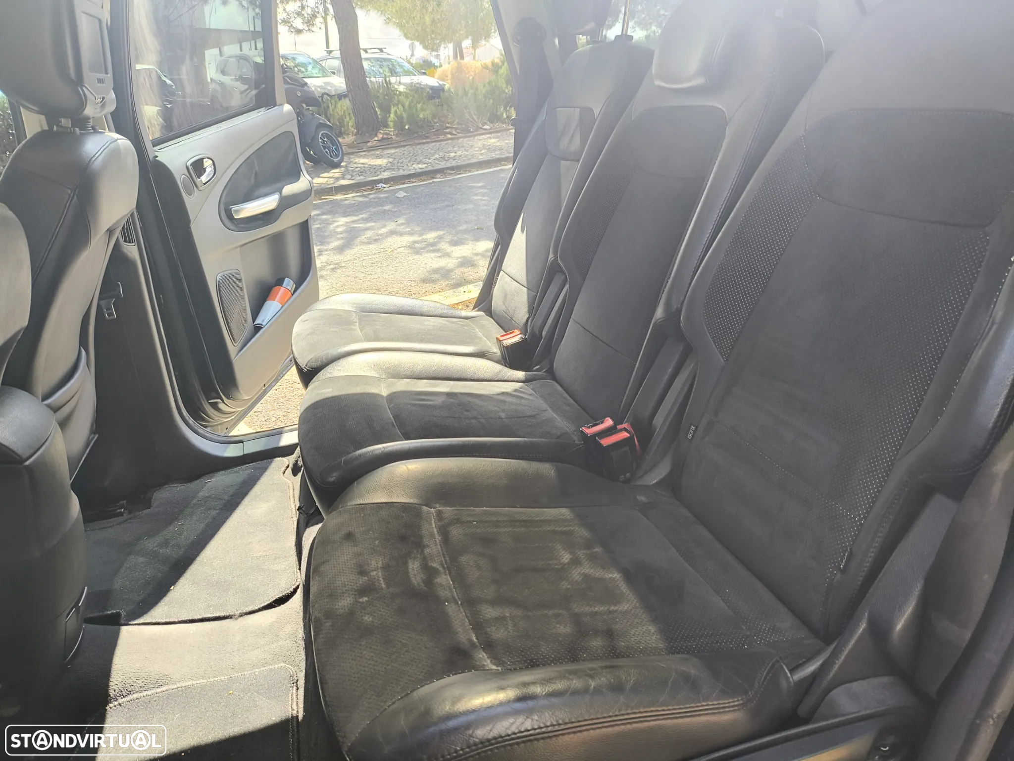Ford S-Max 2.0 TDCi Titanium 7L - 8
