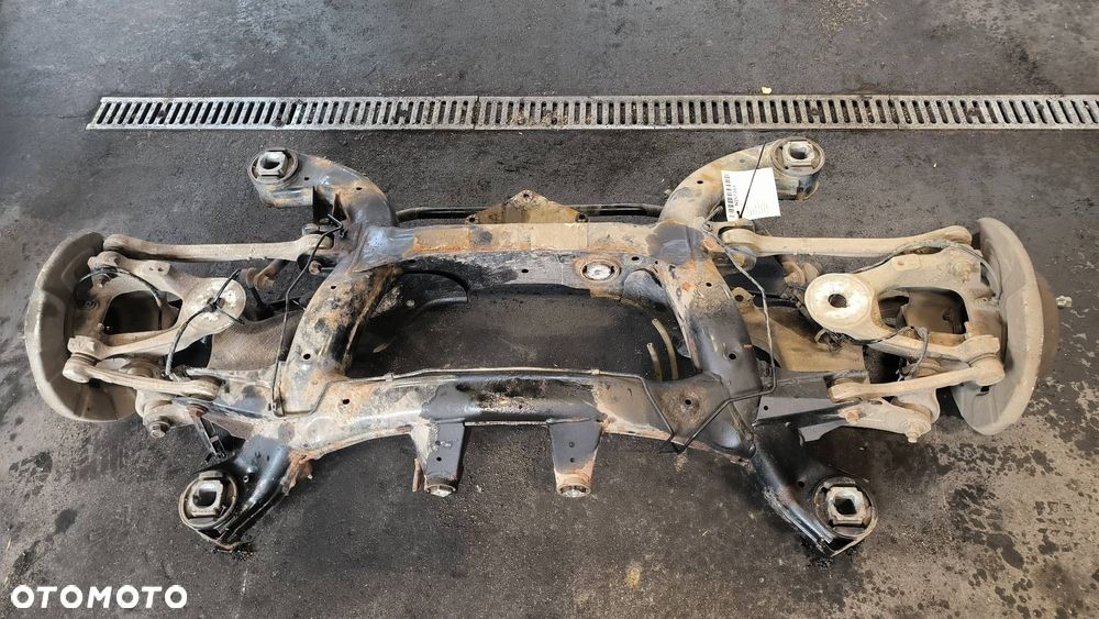 BELKA / SANKI TYŁ BMW X6 F16 - 5