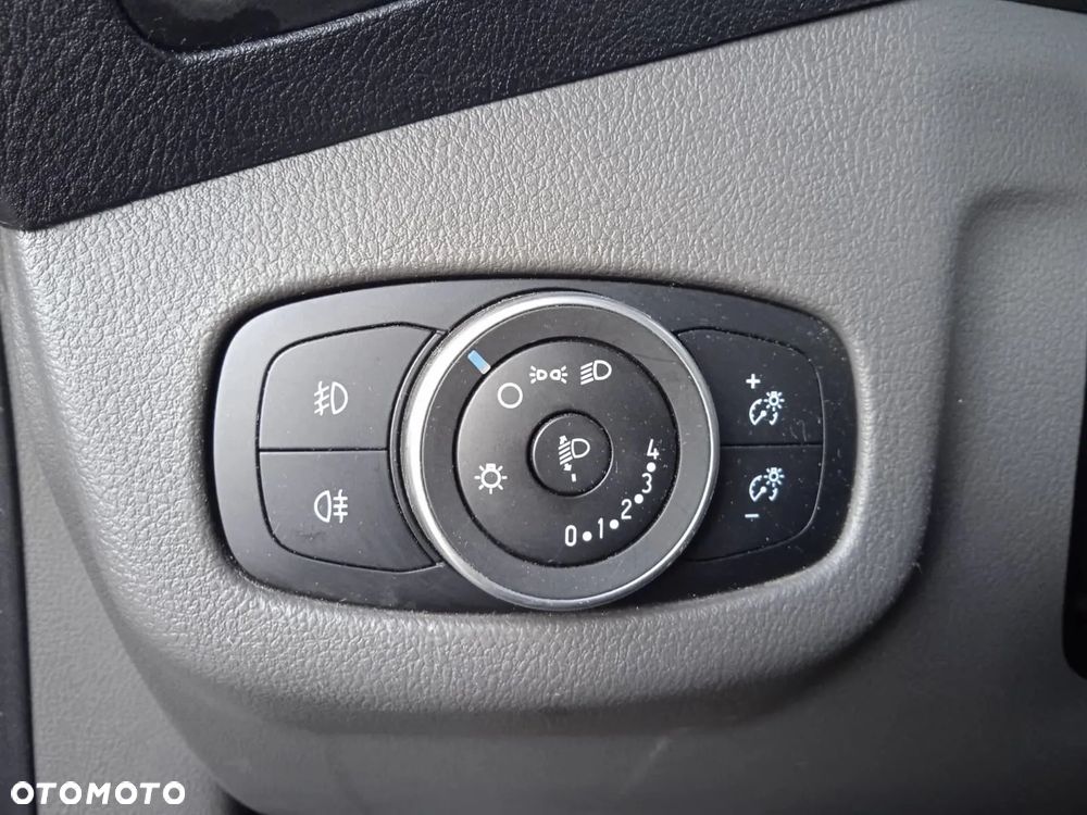 Ford Transit Connect - 30