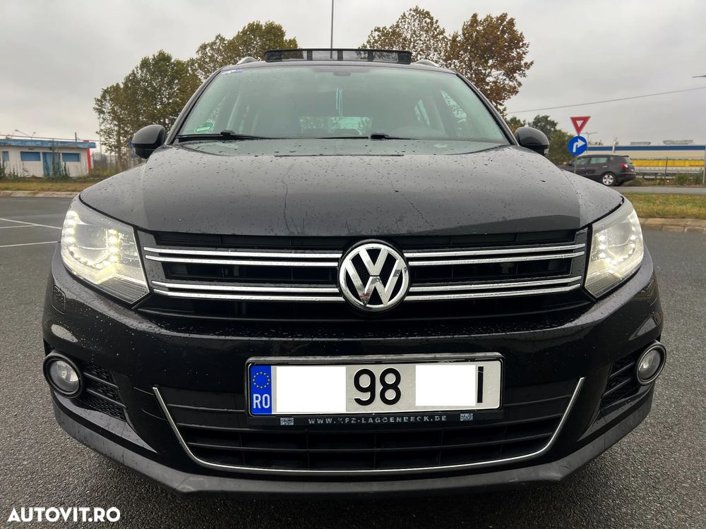 Volkswagen Tiguan 2.0 TDI DPF 4Motion BlueMotion Technology DSG Lounge Sport & Style - 12