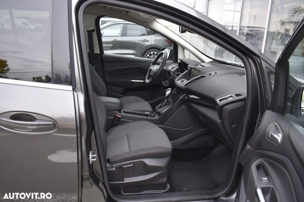 Ford Grand C-Max - 39