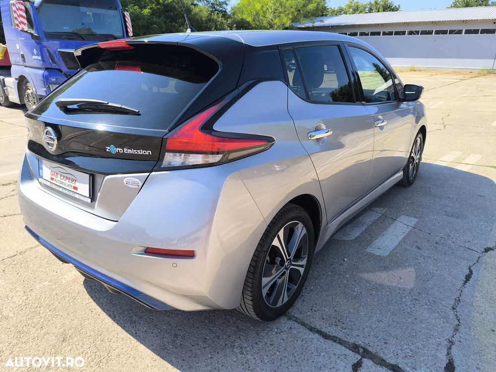Nissan LEAF - 7