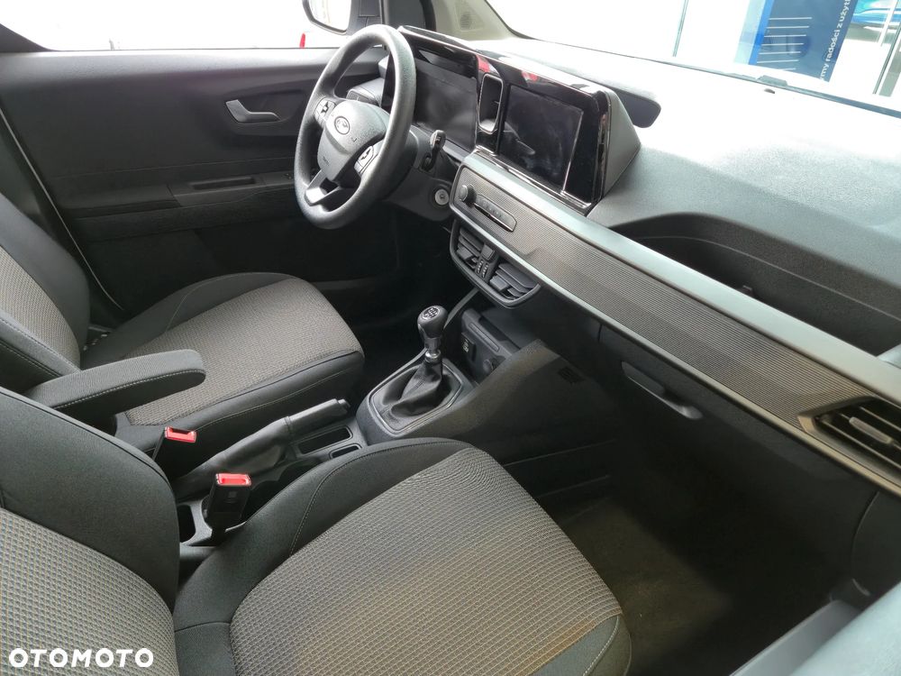 Ford Tourneo Courier - 21