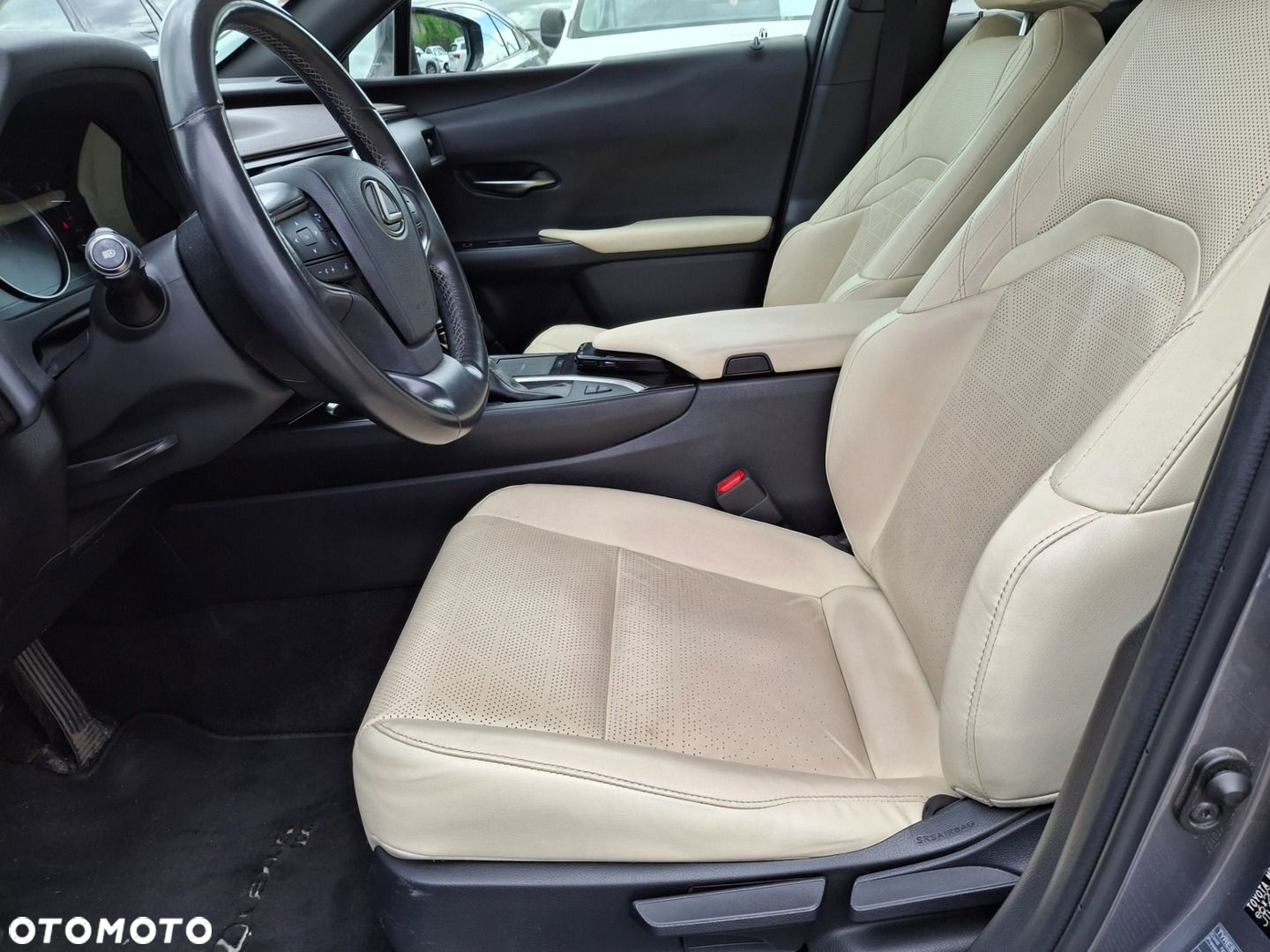 Lexus UX 200 Prestige 2WD - 10