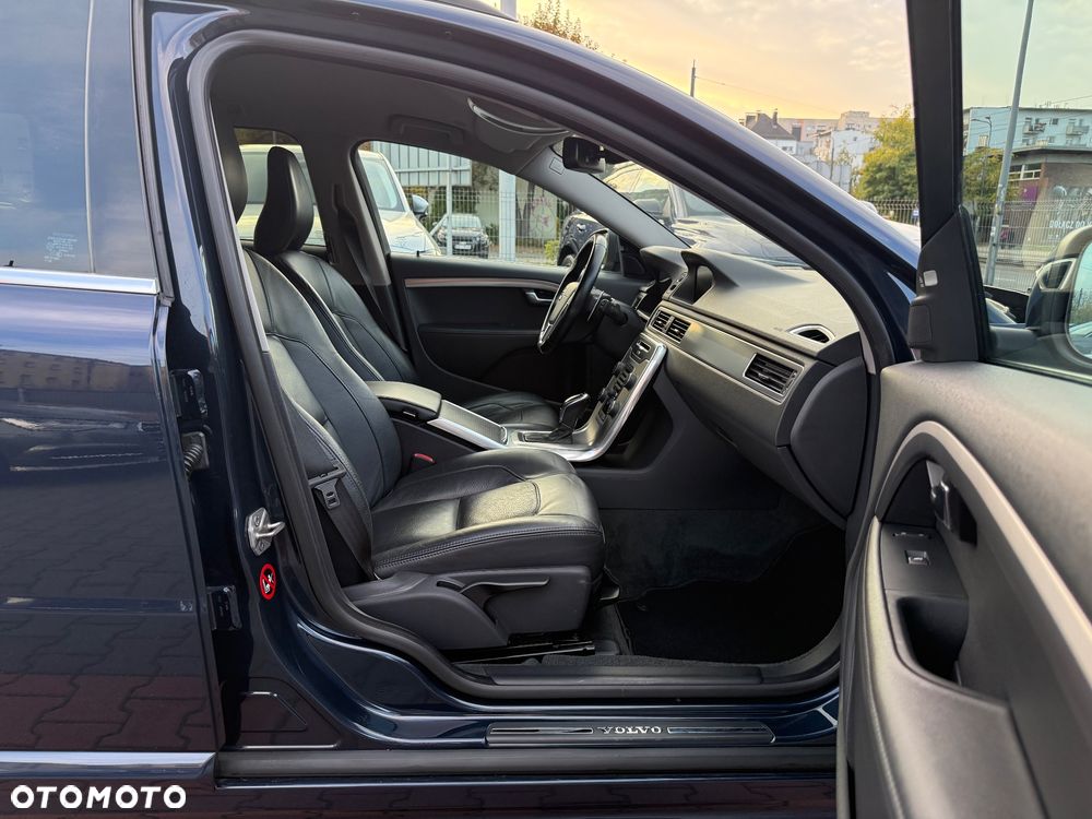 Volvo V70 D4 Drive-E Momentum - 19