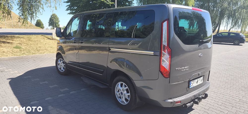 Ford Tourneo Custom - 7