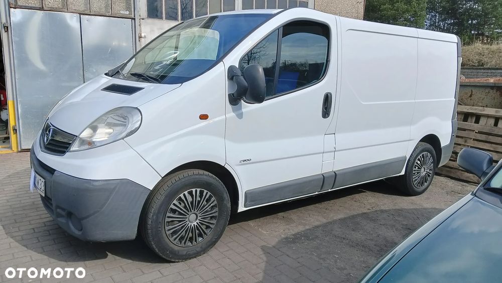 Opel Vivaro - 8