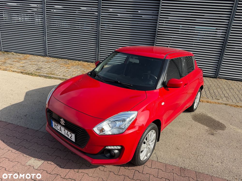 Suzuki Swift 1.2 Dualjet Allgrip Comfort - 4