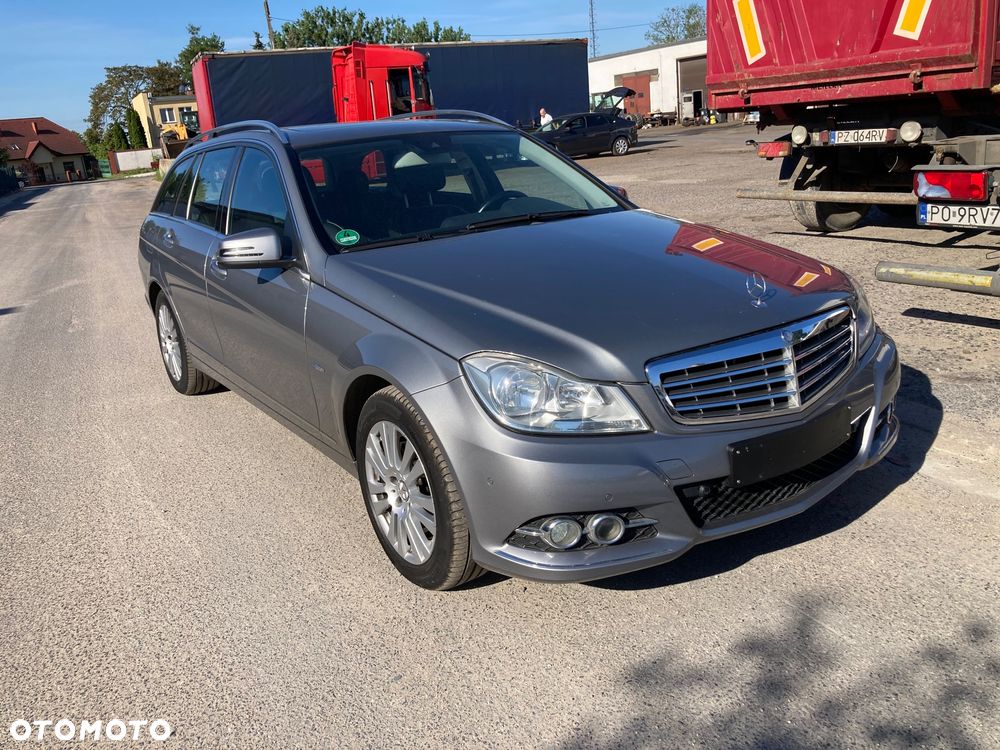 Mercedes-Benz Klasa C 220 CDI DPF Automatik BlueEFFICIENCY Elegance - 11