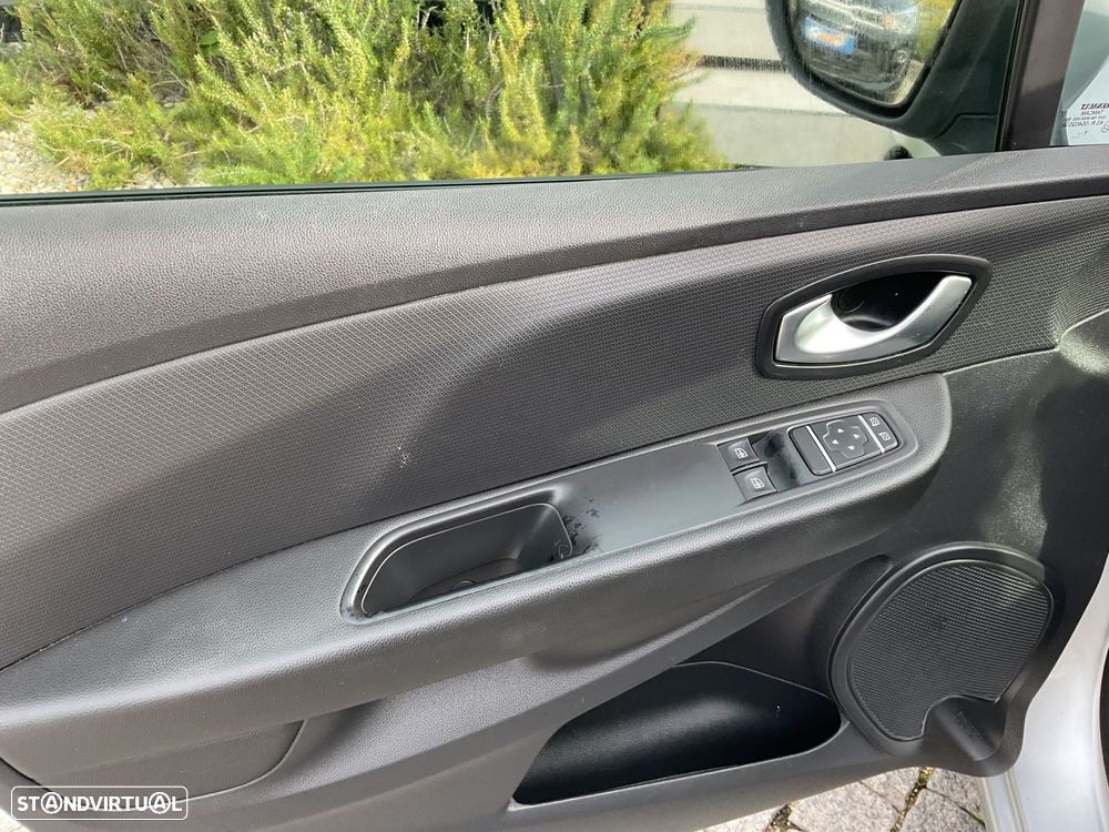 Renault Clio 1.5 dCi Zen - 19