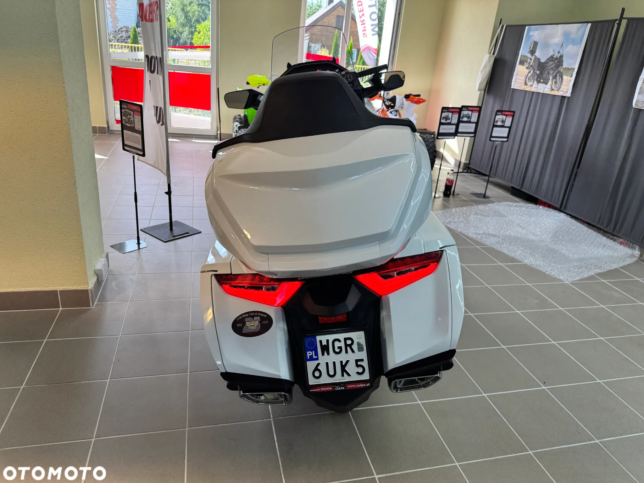 Honda GL - 12