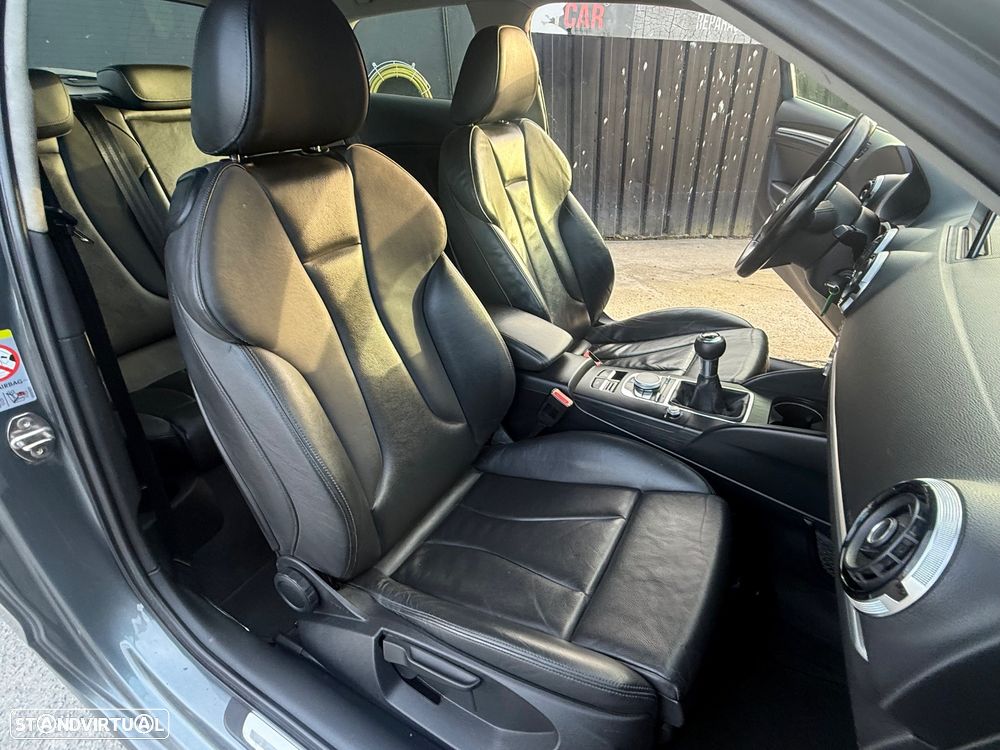 Audi A3 1.6 TDI S-line - 28