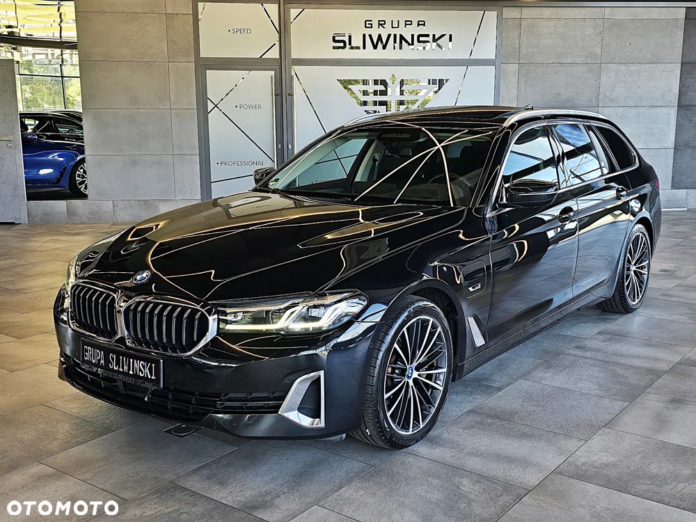 BMW Seria 5 530e xDrive Luxury Line - 3