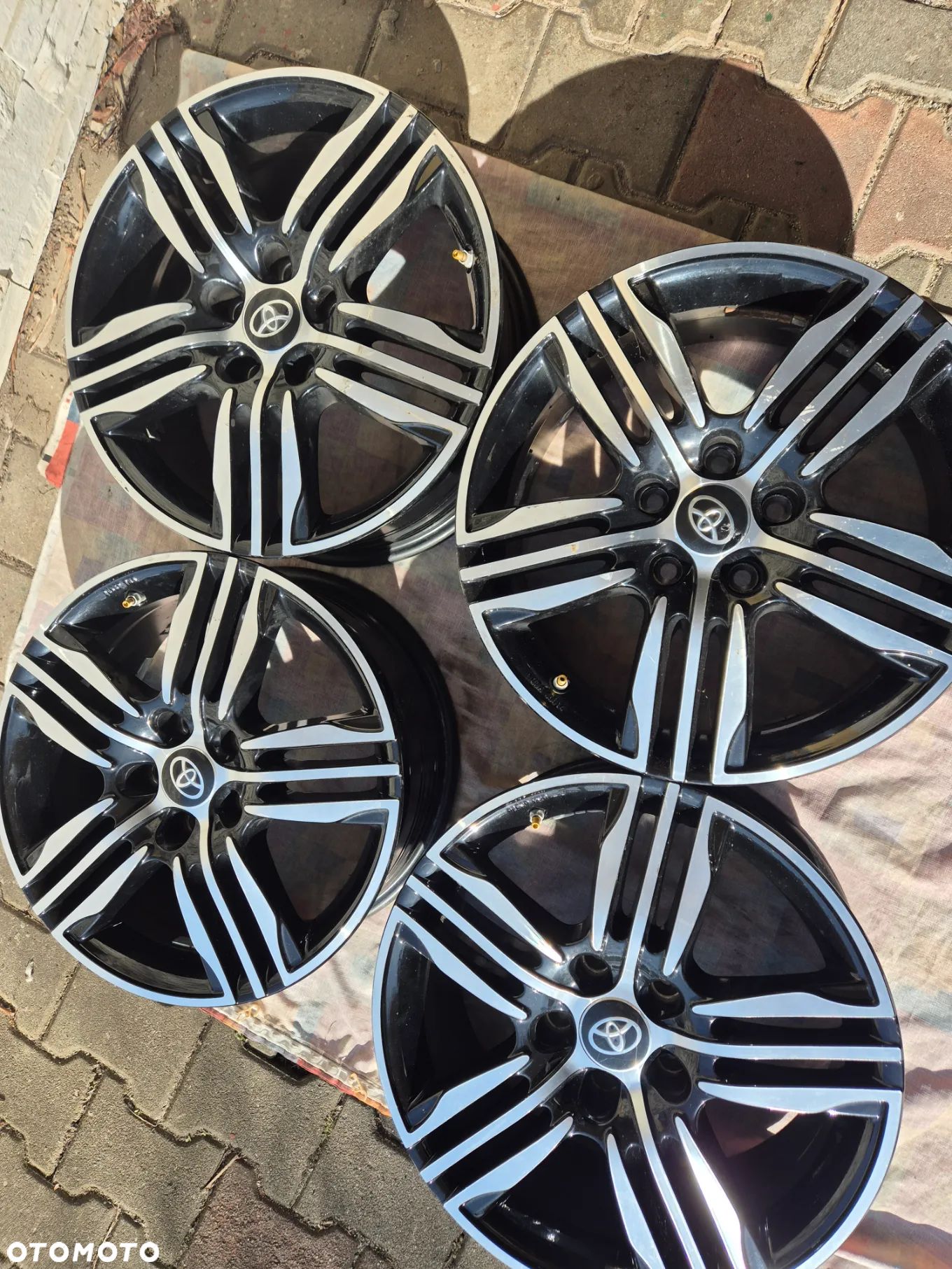 Sprzedam 4 alufelgi do Toyoty 5x114,3, 17'' - 1